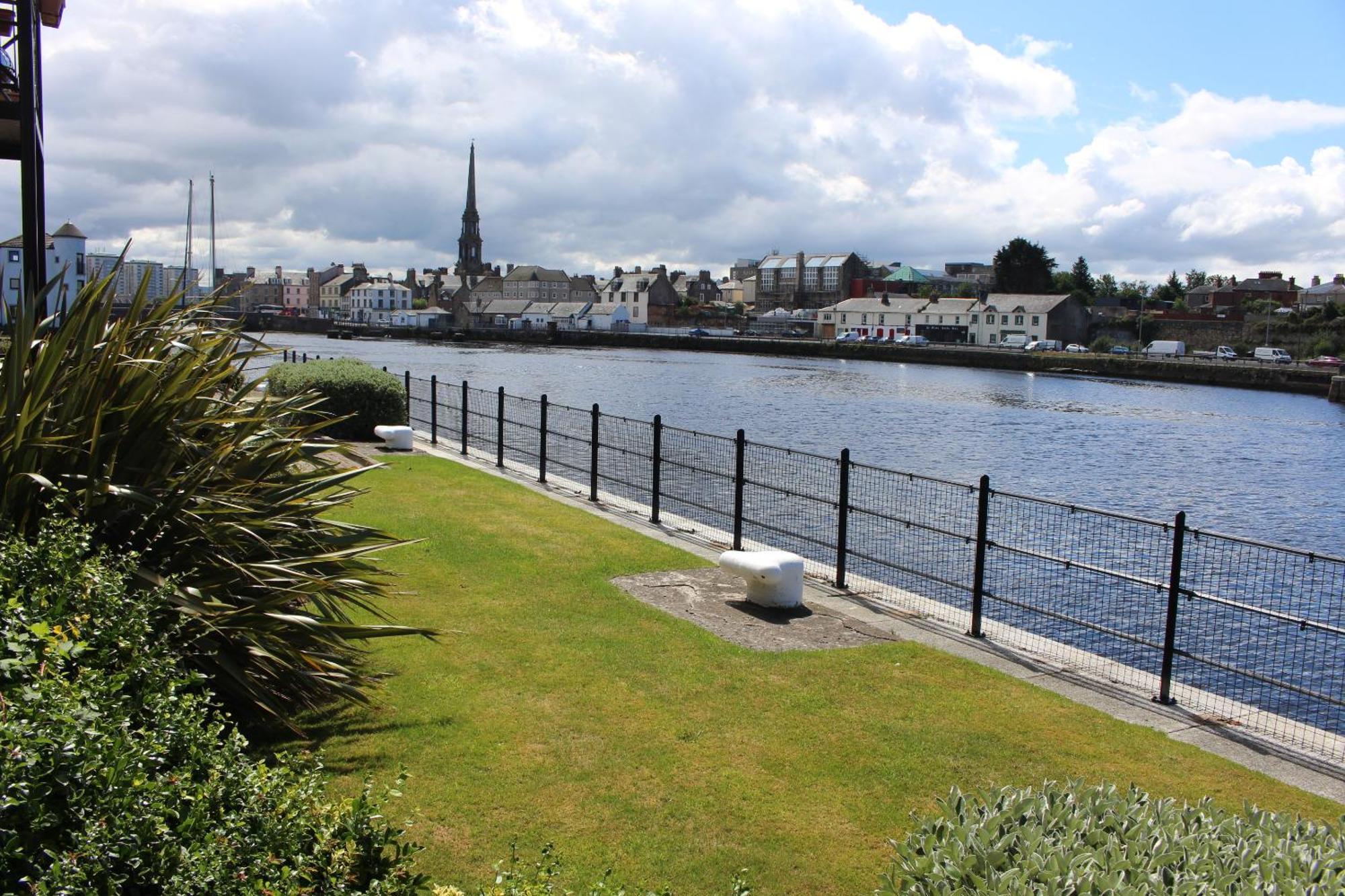 Riverside Apartment Ayr Luaran gambar